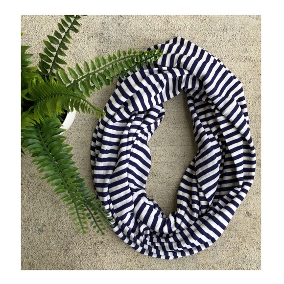 Forever 21 Accessories - CRAZY FLASH SALE‼️Blue Striped Infinity Scarf
